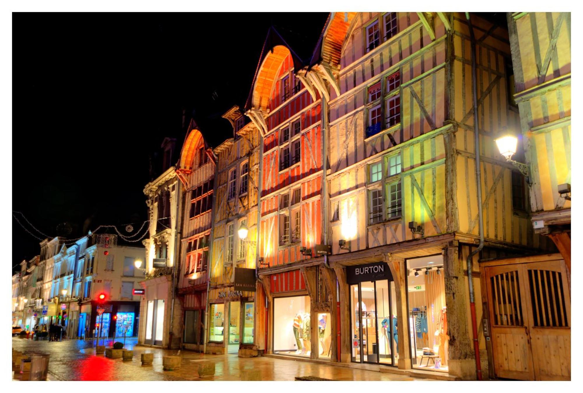 Les Chalets Aux Gites D'Orient Géraudot Exterior foto
